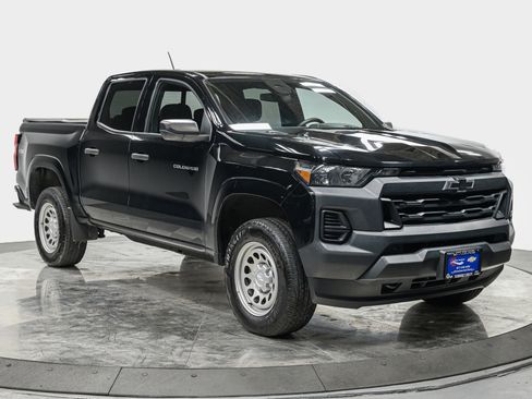 Used 2023 Chevrolet Colorado W/T w/ WT Convenience Package II image 9