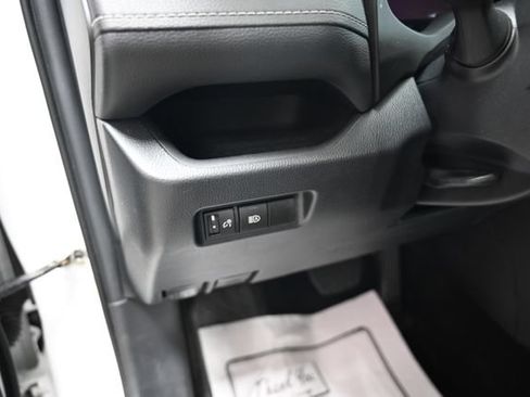Used 2024 Toyota RAV4 XLE FWD image 23