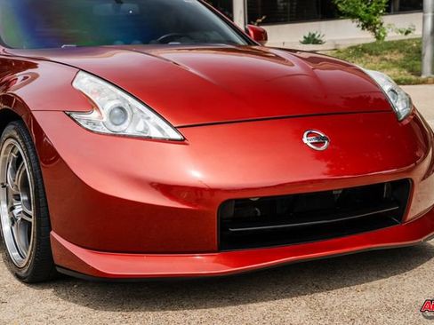 Used 2013 Nissan 370Z NISMO image 19