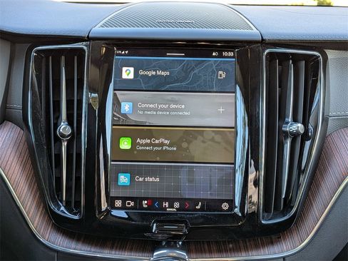 Certified 2023 Volvo XC60 B5 Ultimate w/ Climate Package image 19