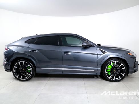 Used 2020 Lamborghini Urus image 9