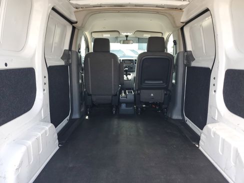 Used 2018 Nissan NV200 S w/ Cruise Control Package image 11