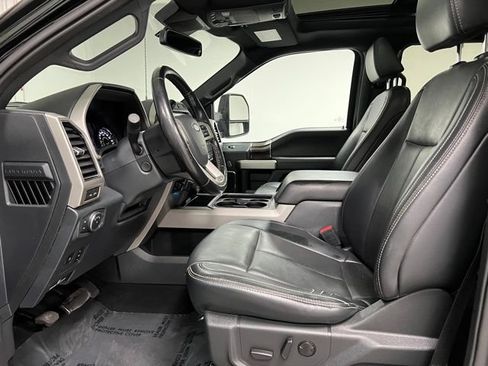 Used 2022 Ford F350 Lariat w/ Lariat Ultimate Package AWD/4WD image 19