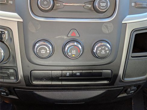 Used 2024 RAM 1500 Classic SLT image 21