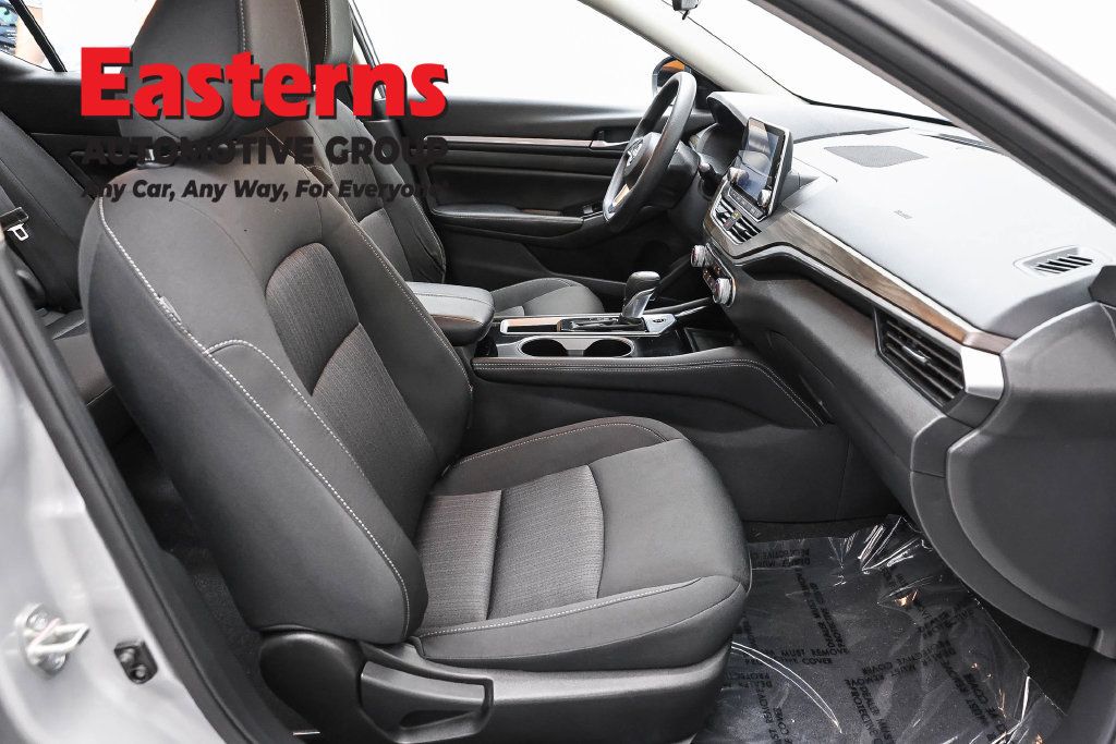 Used 2023 Nissan Altima 2.5 SV FWD image 26