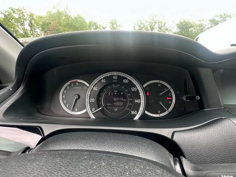 Used 2016 Honda Accord LX image 10