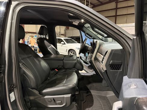 Used 2022 Ford F350 Lariat AWD/4WD image 24