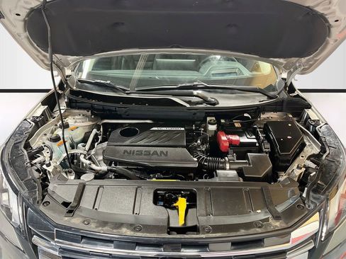 Used 2025 Nissan Rogue SL w/ SL Premium Package AWD/4WD image 31