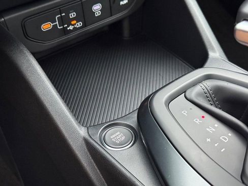 New 2025 Kia K4 LXS image 13