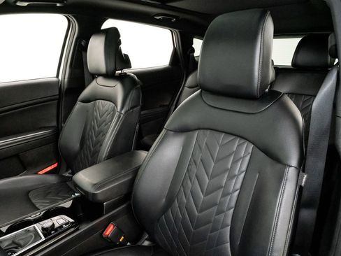 Certified 2023 Kia Sportage X-Line w/ X-Line Premium Package image 9