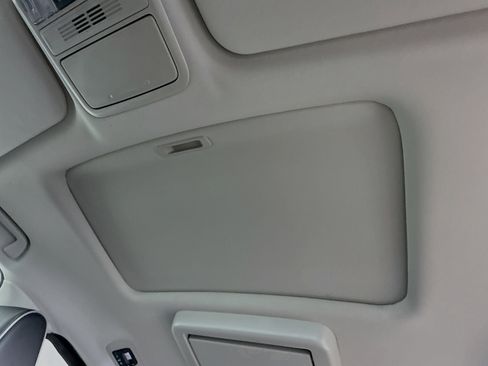 New 2026 Honda Odyssey Touring image 27