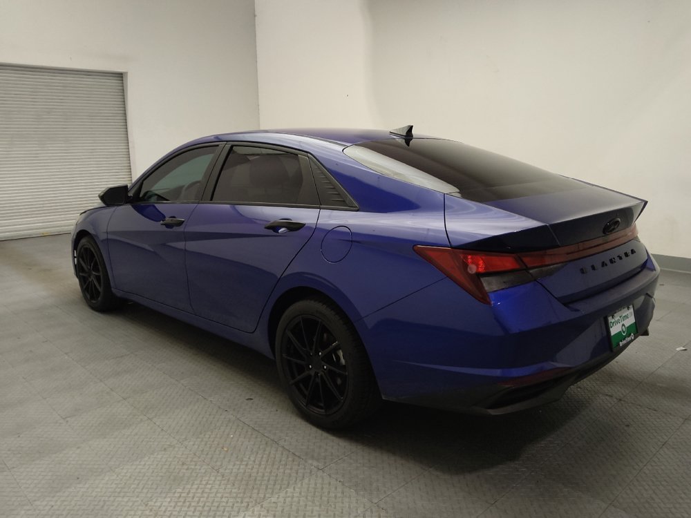 Used 2023 Hyundai Elantra SEL w/ Convenience Package FWD image 5