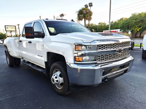 Used 2019 Chevrolet Silverado 3500 W/T w/ WT Convenience Package AWD/4WD image 4