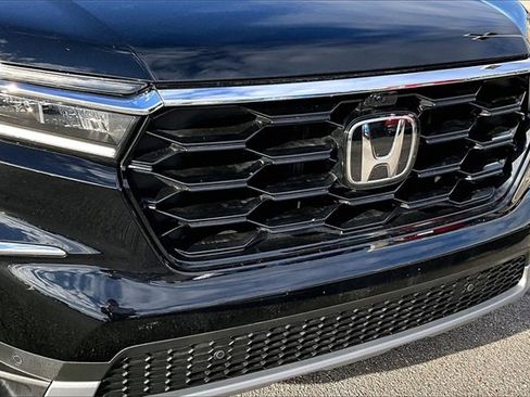 Used 2025 Honda Pilot Elite image 29