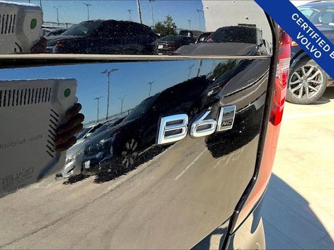 Used 2025 Volvo XC90 B6 Plus image 40