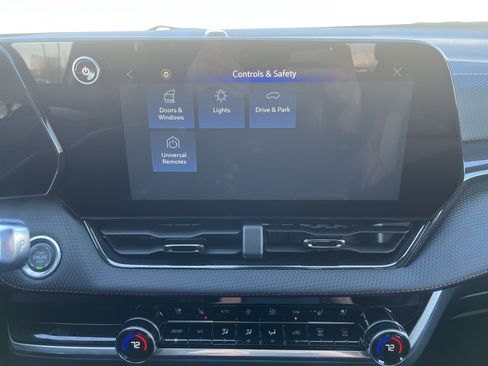 Used 2026 Chevrolet Equinox RS w/ Convenience Package III image 26