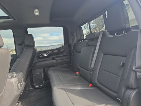 Used 2026 Chevrolet Silverado 1500 LT Trail Boss w/ Convenience Package II image 15