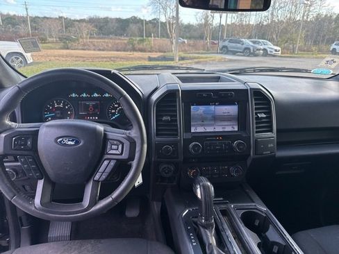 Used 2018 Ford F150 XLT w/ Equipment Group 302A Luxury image 11