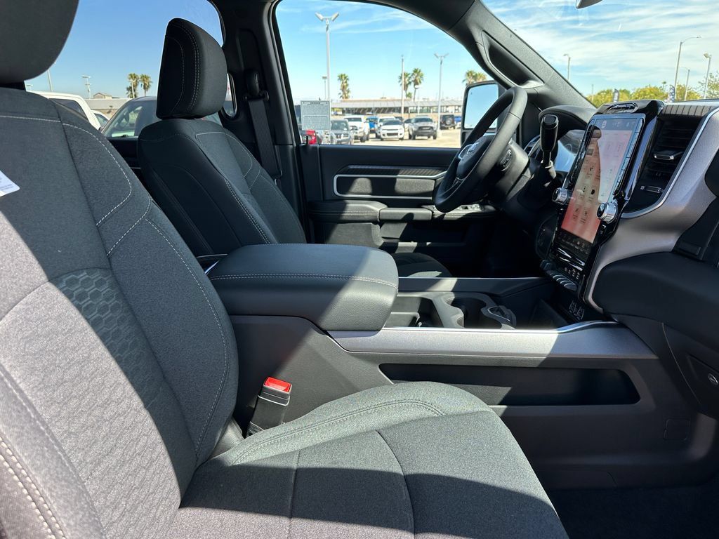 New 2026 RAM 3500 Big Horn AWD/4WD image 14