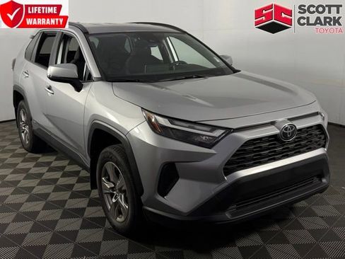 Used 2025 Toyota RAV4 LE AWD/4WD image 1