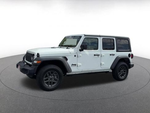 Used 2025 Jeep Wrangler Unlimited Sport AWD/4WD image 8