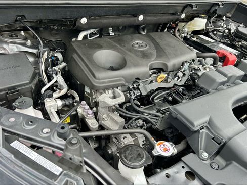 Certified 2024 Toyota RAV4 XLE w/ Convenience Package image 25