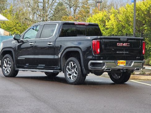 Used 2023 GMC Sierra 1500 SLT w/ SLT Premium Package image 6