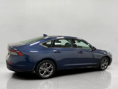 Used 2024 Honda Accord EX-L image 3