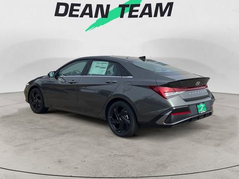 New 2026 Hyundai Elantra SEL Sport Premium FWD image 5