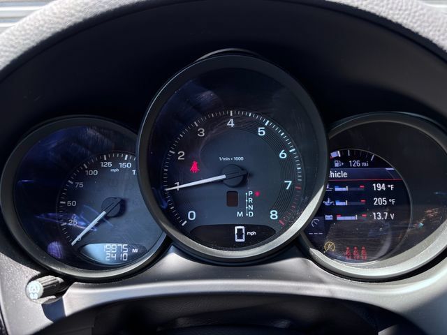Certified 2024 Porsche Macan AWD/4WD image 15