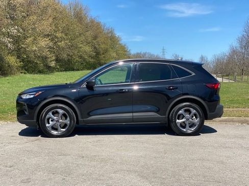 Used 2025 Ford Escape ST-Line image 4