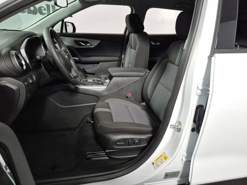 New 2026 Chevrolet Blazer LT w/ Convenience Package FWD image 9