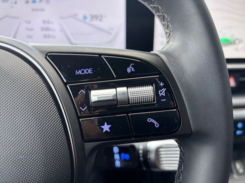 Used 2025 Hyundai Ioniq 6 SE RWD image 18