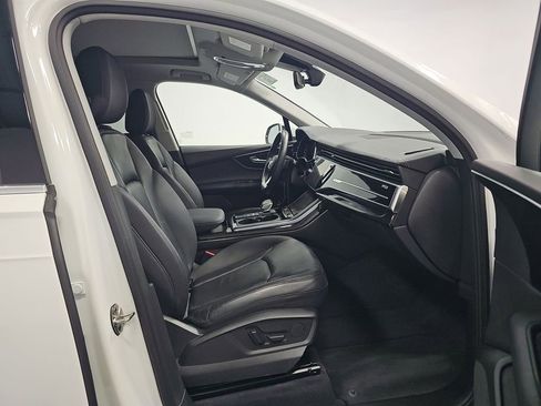 Used 2023 Audi Q7 2.0T Premium w/ Convenience Package AWD/4WD image 4