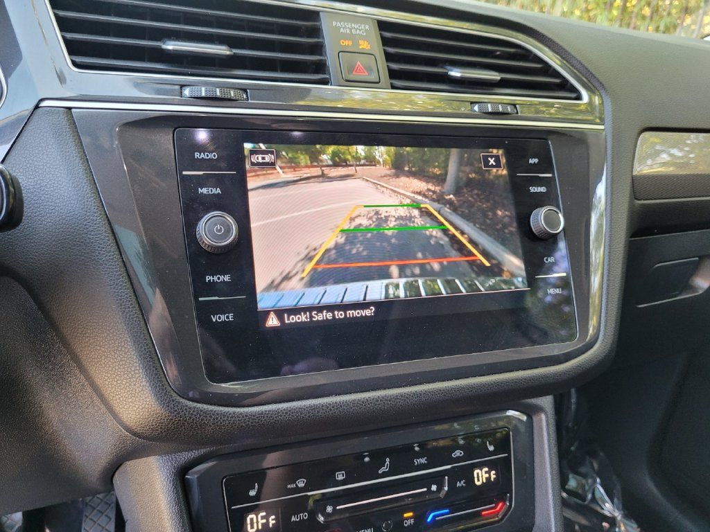 Used 2023 Volkswagen Tiguan SE FWD image 19