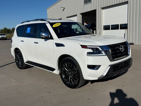 Used 2024 Nissan Armada Platinum w/ Captain's Chairs Package image 2