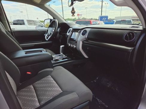 Used 2018 Toyota Tundra SR5 w/ TRD Off Road Package AWD/4WD image 37