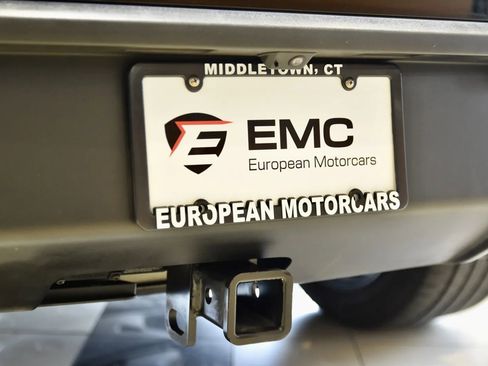 Used 2023 Porsche Macan S image 11