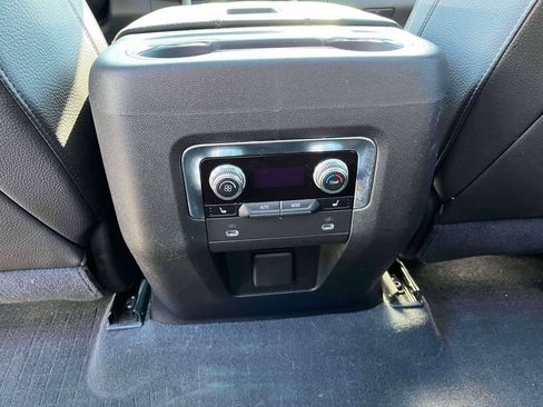 Used 2021 GMC Yukon Denali AWD/4WD image 4