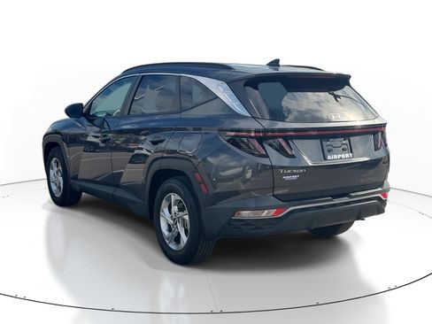 Used 2023 Hyundai Tucson SEL FWD image 4