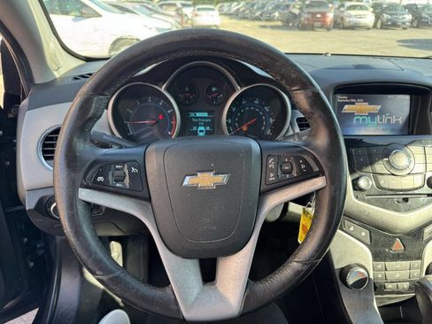 Used 2014 Chevrolet Cruze LT image 9