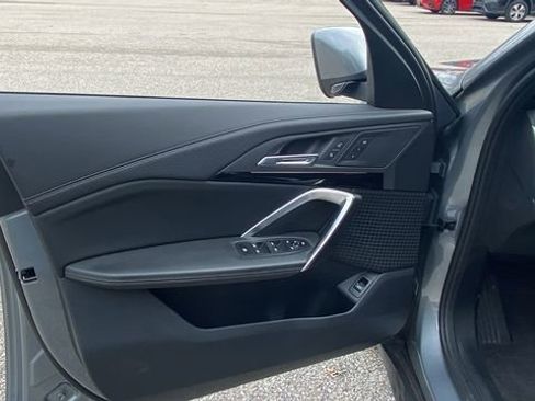 Used 2025 BMW X2 xDrive28i image 14