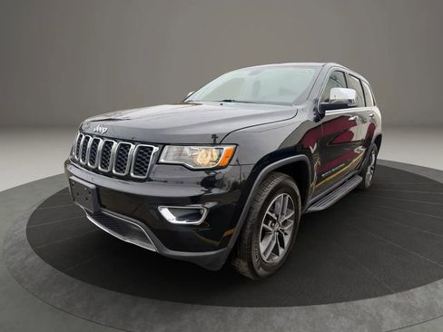 Used 2018 Jeep Grand Cherokee Limited w/ Trailer Tow Group IV image 1