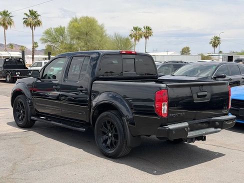 Used 2021 Nissan Frontier SV w/ Midnight Edition Floor Mats RWD image 5