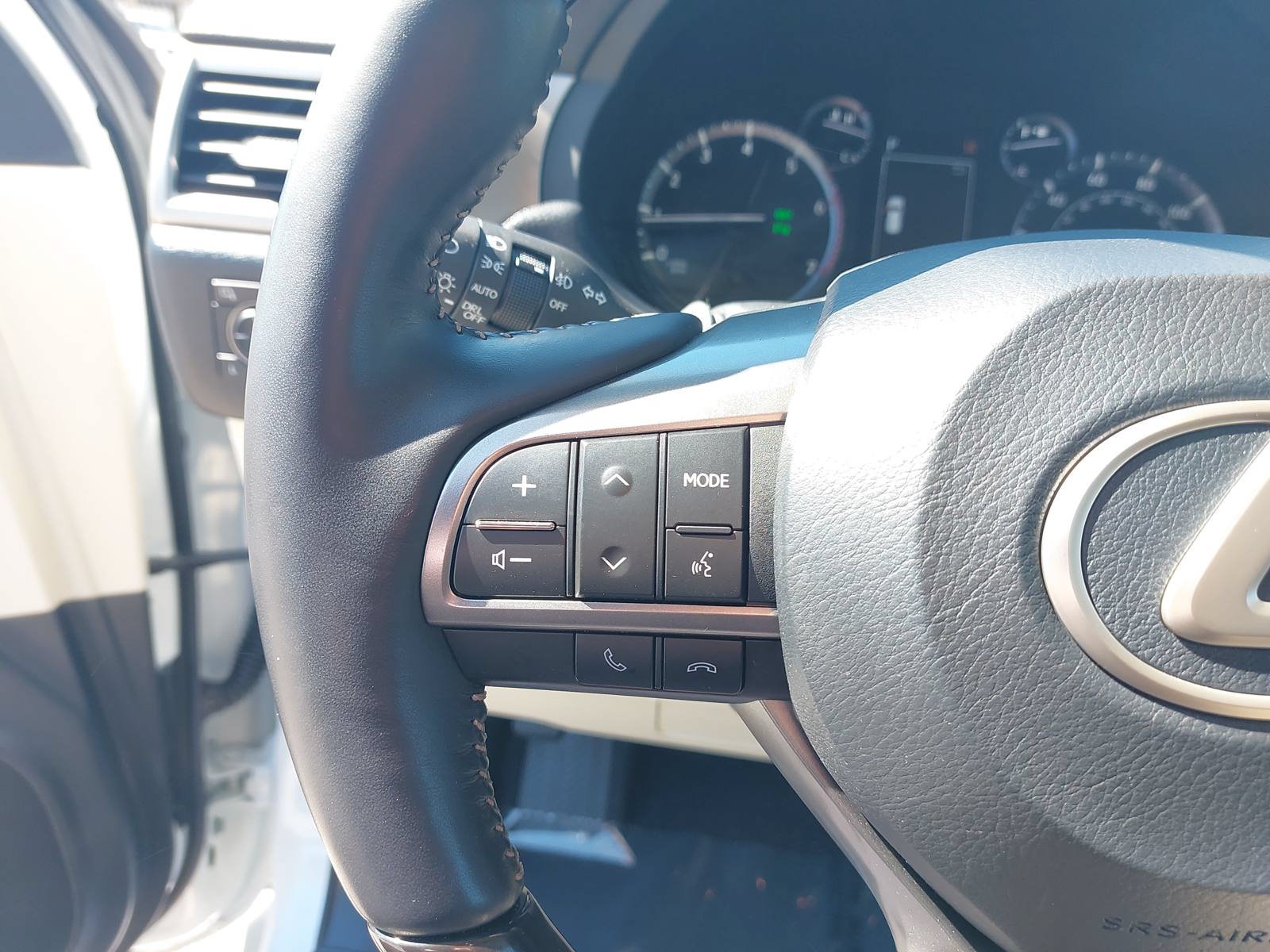 Used 2023 Lexus GX 460 Premium w/ Premium Plus Package AWD/4WD image 17