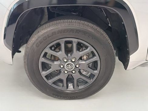 Used 2023 Toyota Tundra Platinum AWD/4WD image 24