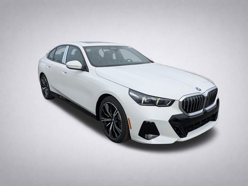 New 2026 BMW 530i xDrive w/ M Sport Package image 1