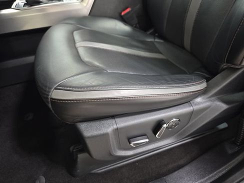 Used 2018 Ford F150 Platinum w/ Equipment Group 701A Luxury AWD/4WD image 29
