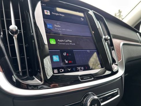 Certified 2025 Volvo V60 B5 Cross Country Plus image 30