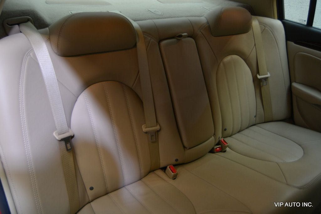 Used 2011 Buick Lucerne CXL FWD image 30